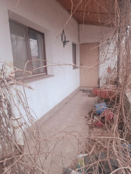 Targu Frumos, Iasi, vand apartament cu 3 camere renovat mobil